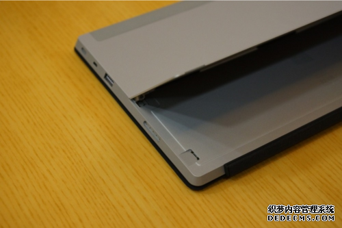 Surface 2������Surface RT�Ա�